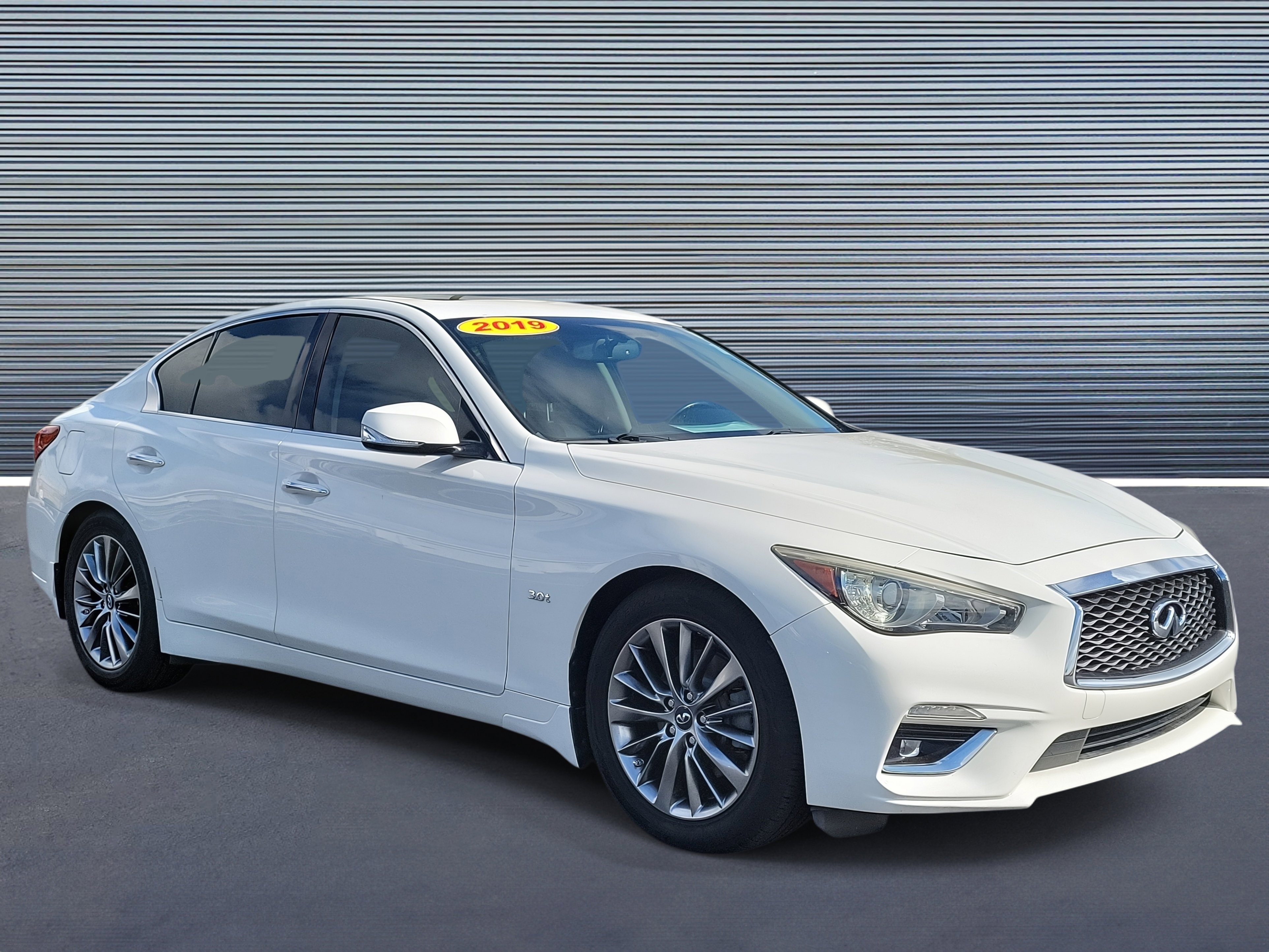 Used 2019 INFINITI Q50 Luxe w/ Essential Package (3.0T Luxe) video 2
