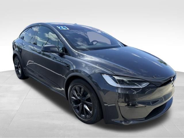Used 2024 Tesla Model X AWD/4WD image 3