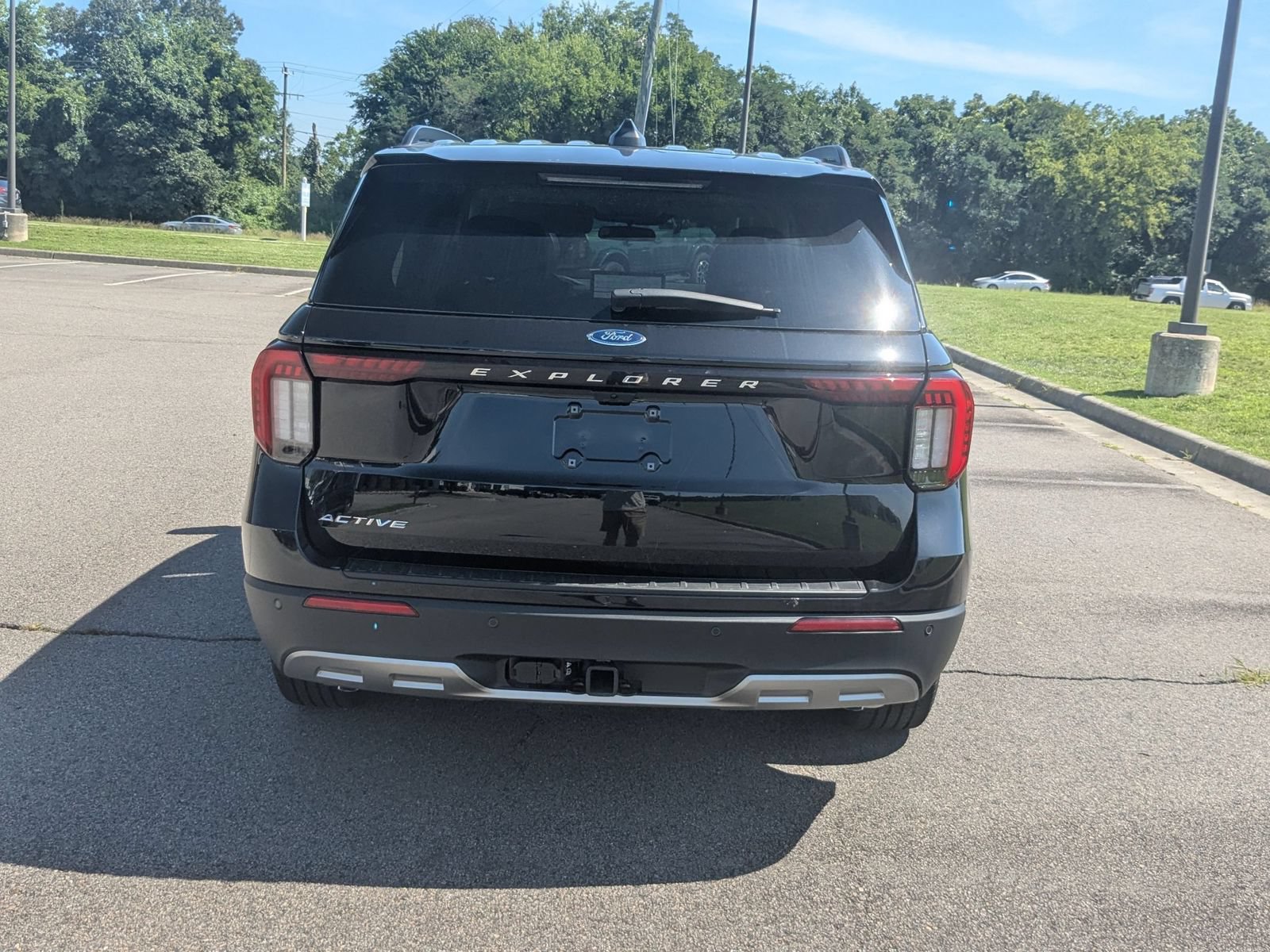 New 2026 Ford Explorer Active w/ Active Comfort Package RWD image 4