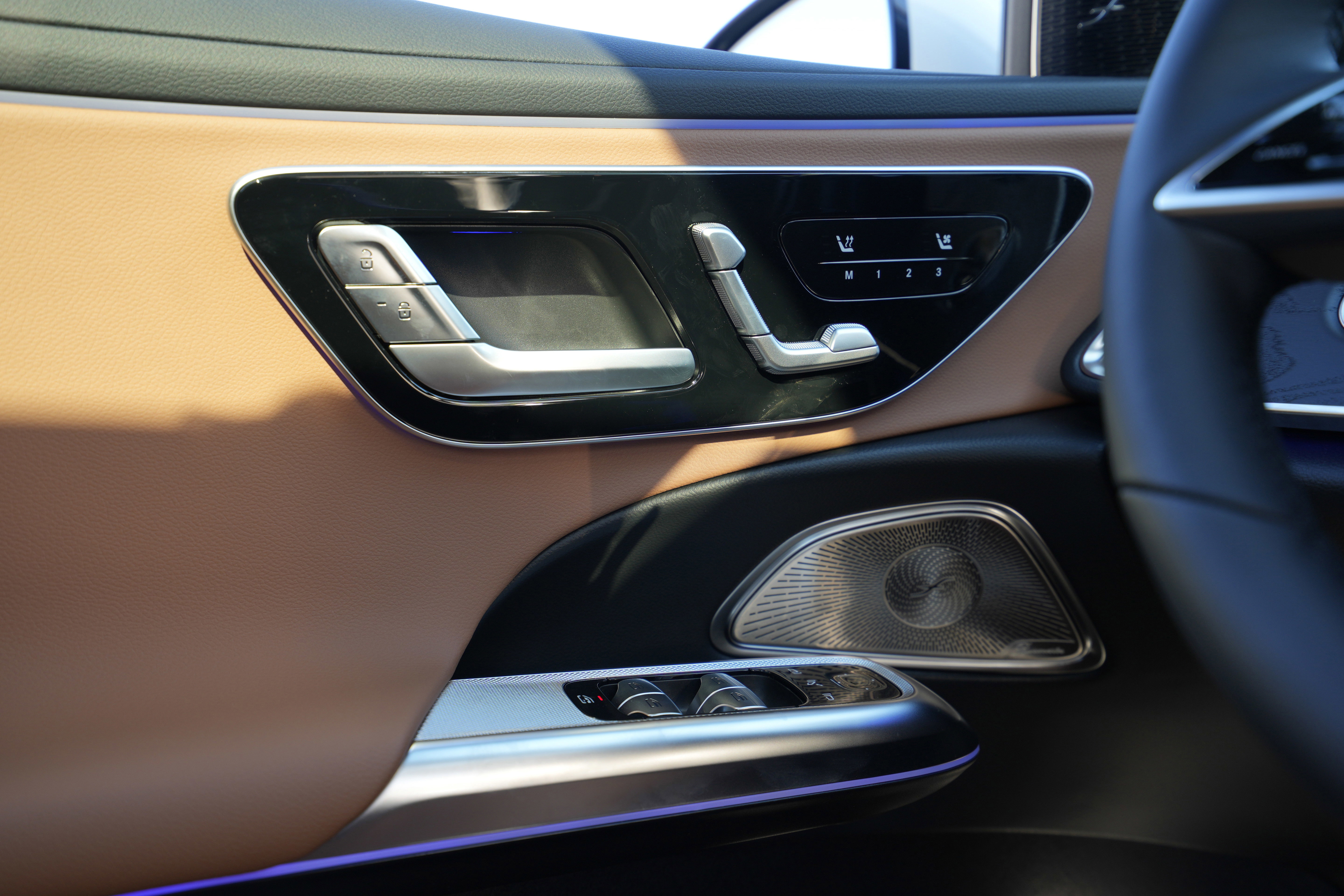 New 2026 Mercedes-Benz E 350 4MATIC Sedan image 41