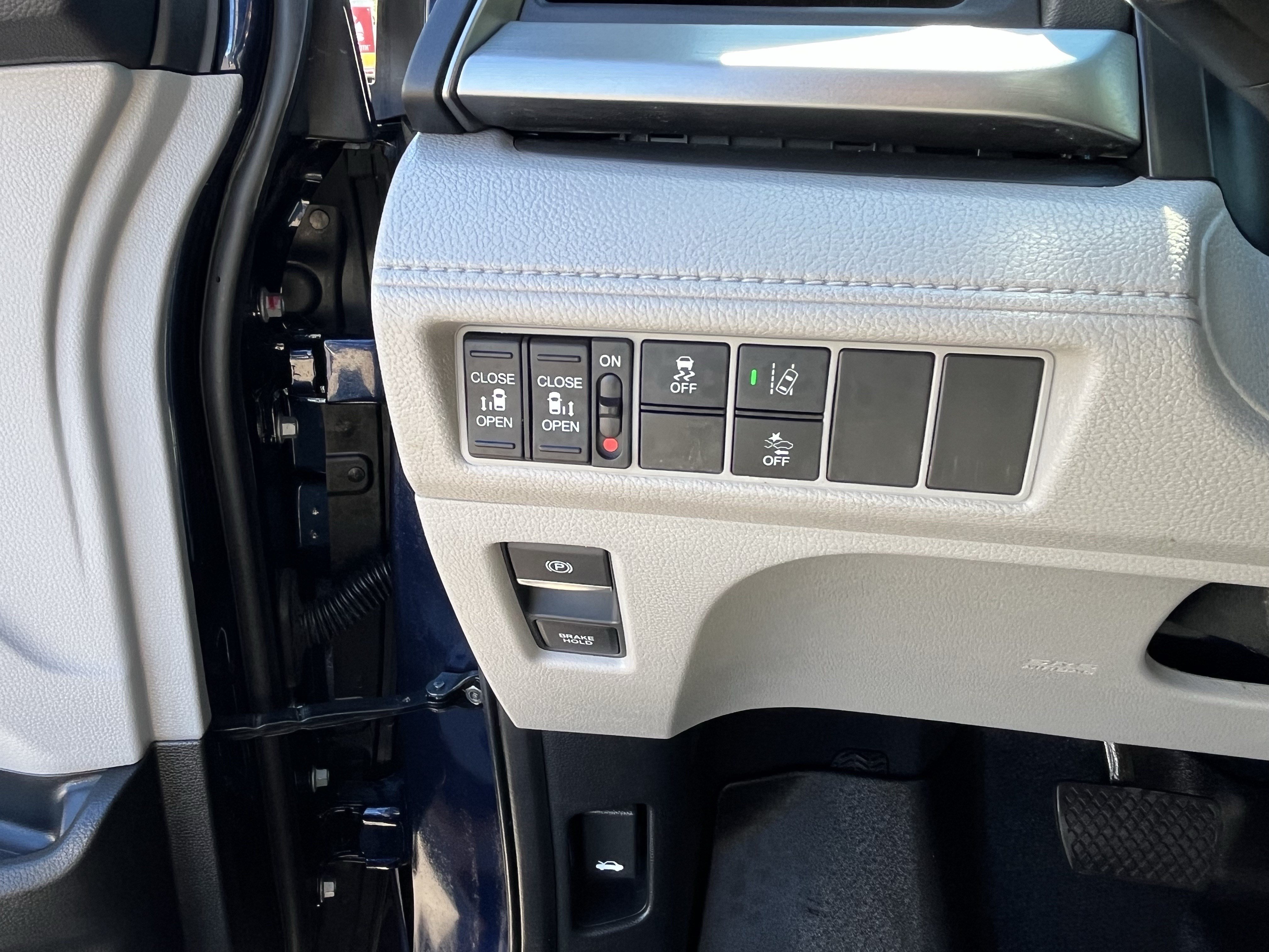 Used 2020 Honda Odyssey EX image 25