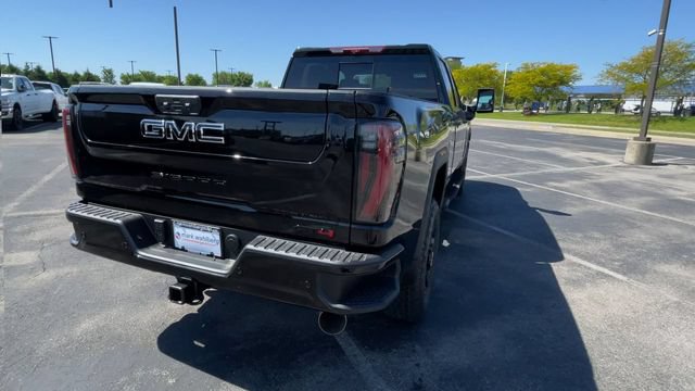 New 2026 GMC Sierra 2500 AT4 w/ AT4 Premium Plus Package AWD/4WD image 9