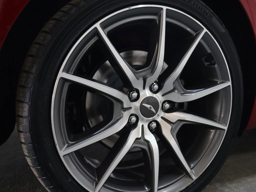 Used 2023 Genesis G70 2.0T image 29