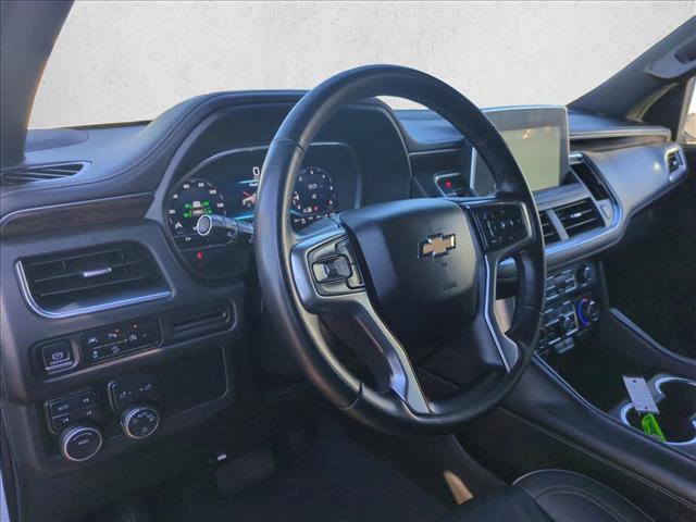 Used 2023 Chevrolet Suburban Premier image 10
