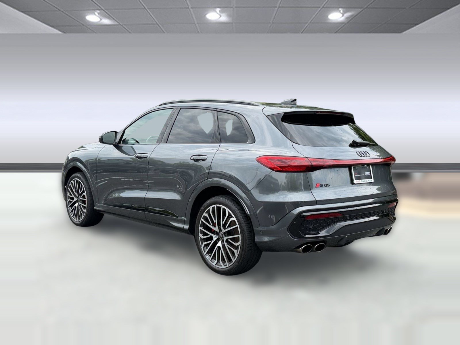 Used 2025 Audi SQ5 Premium Plus AWD/4WD image 3