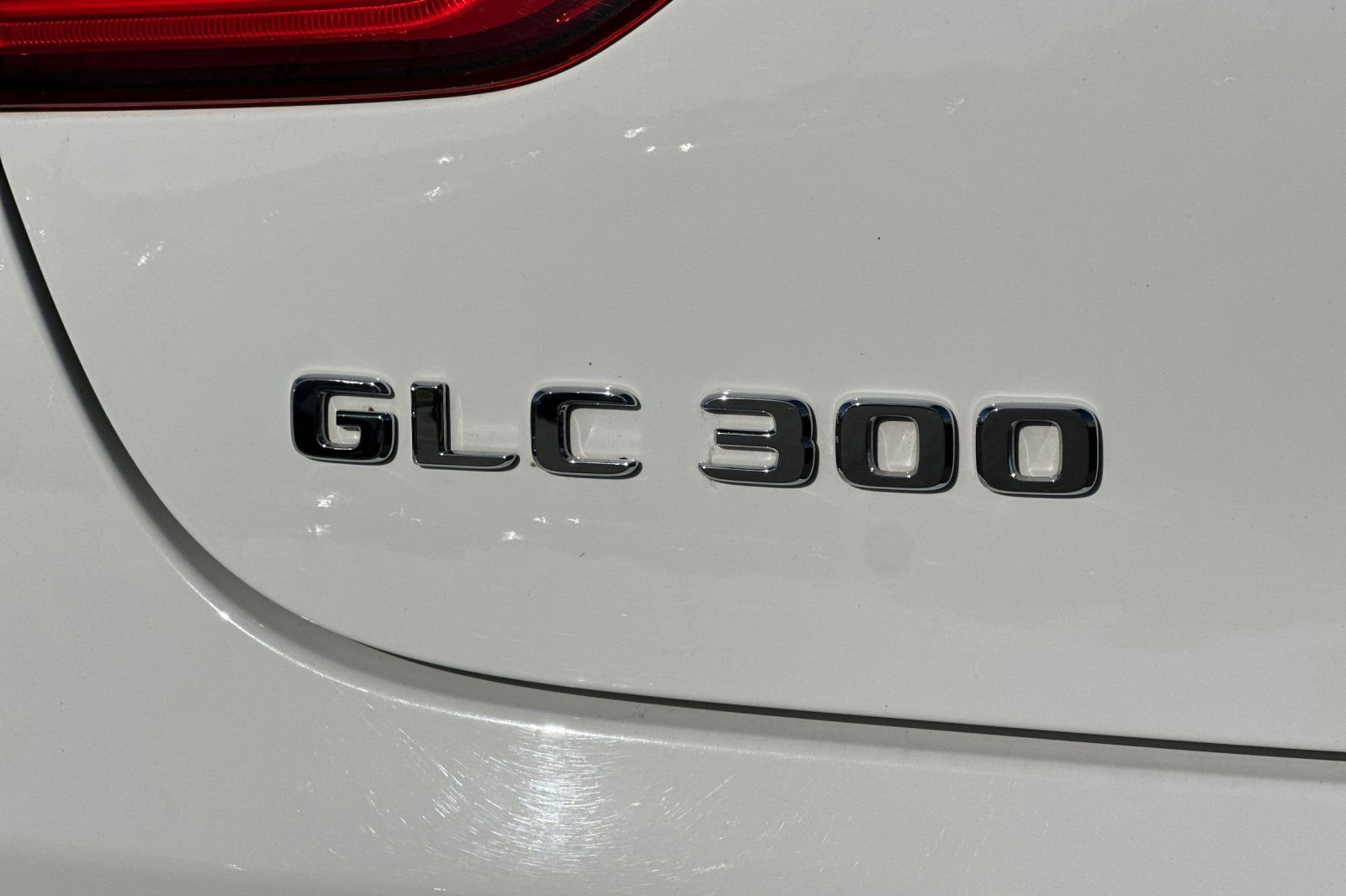 Used 2018 Mercedes-Benz GLC 300 4MATIC Coupe w/ Premium Package image 27