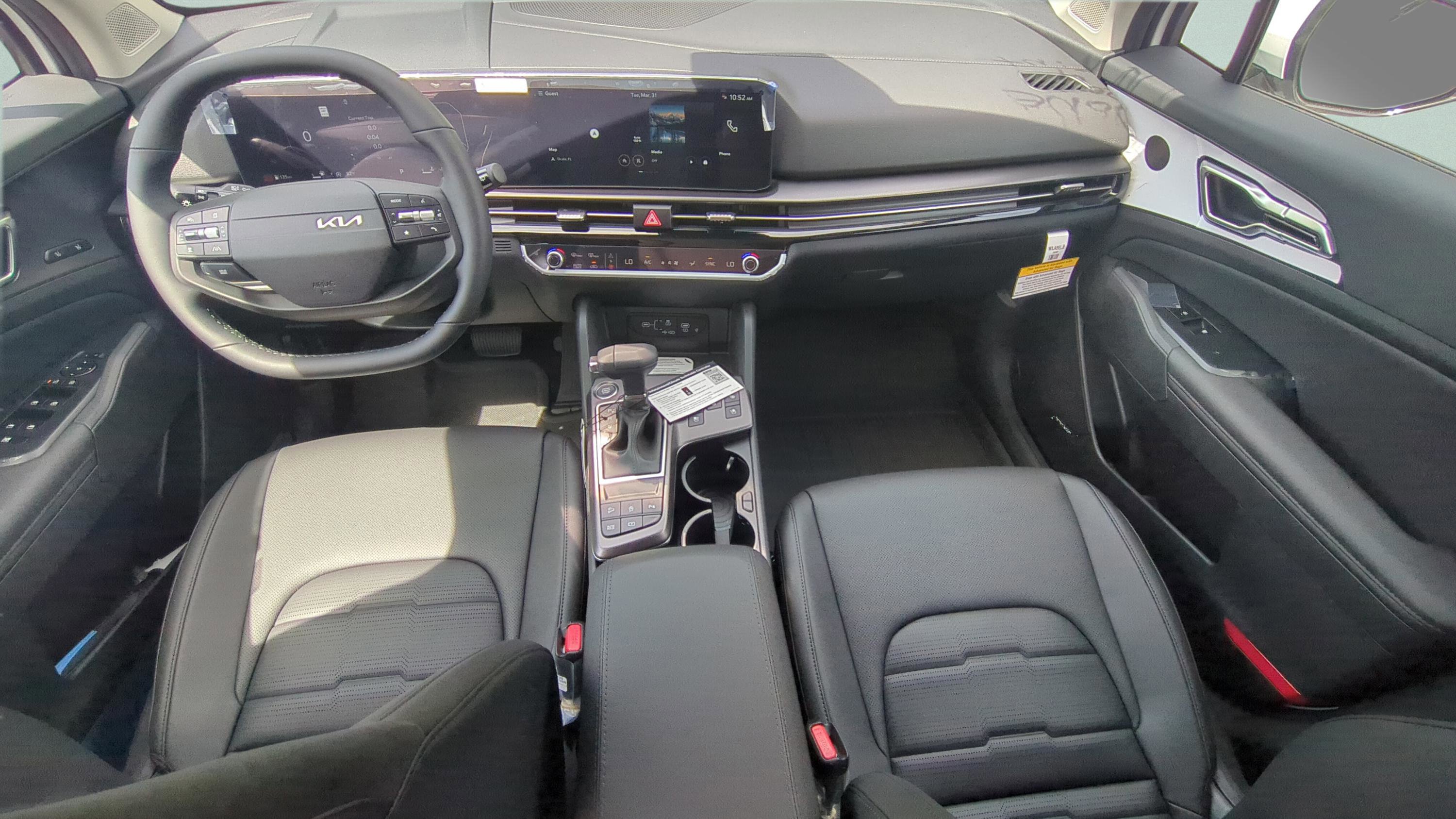 New 2026 Kia Sportage SX Prestige FWD image 11