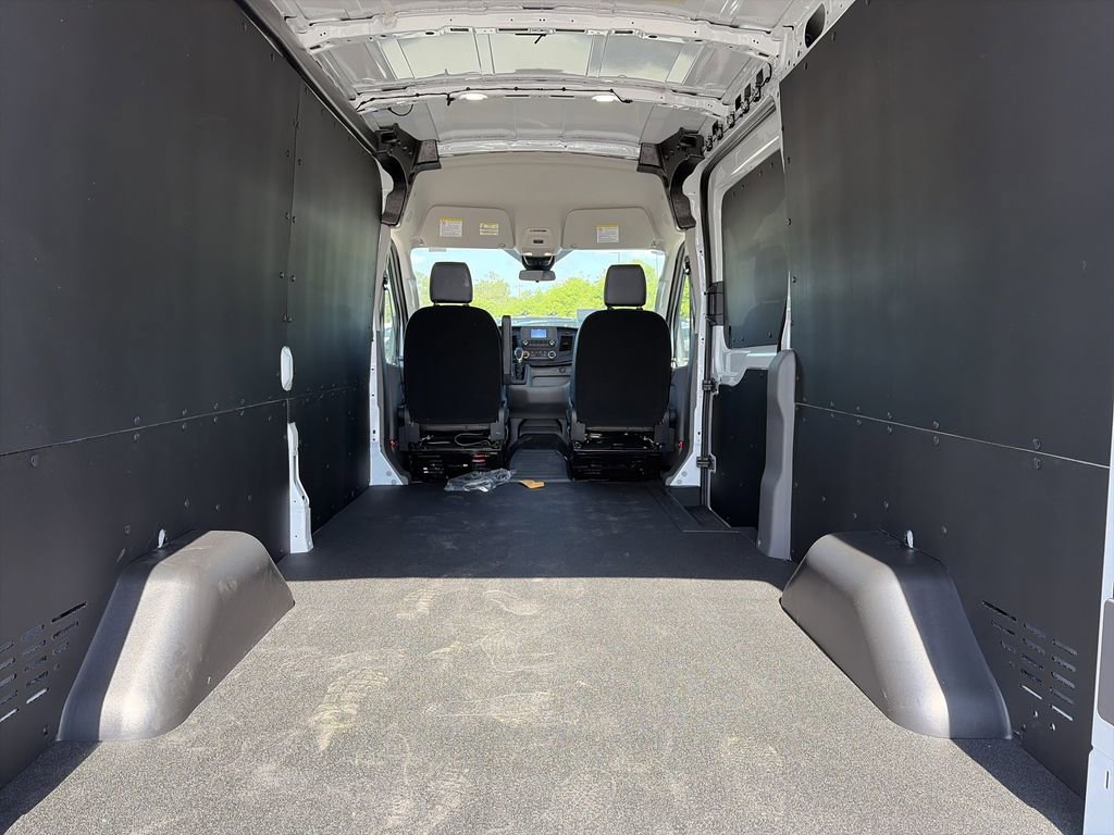 New 2024 Ford Transit 250 148 Medium Roof w/ Load Area Protection Package RWD image 31