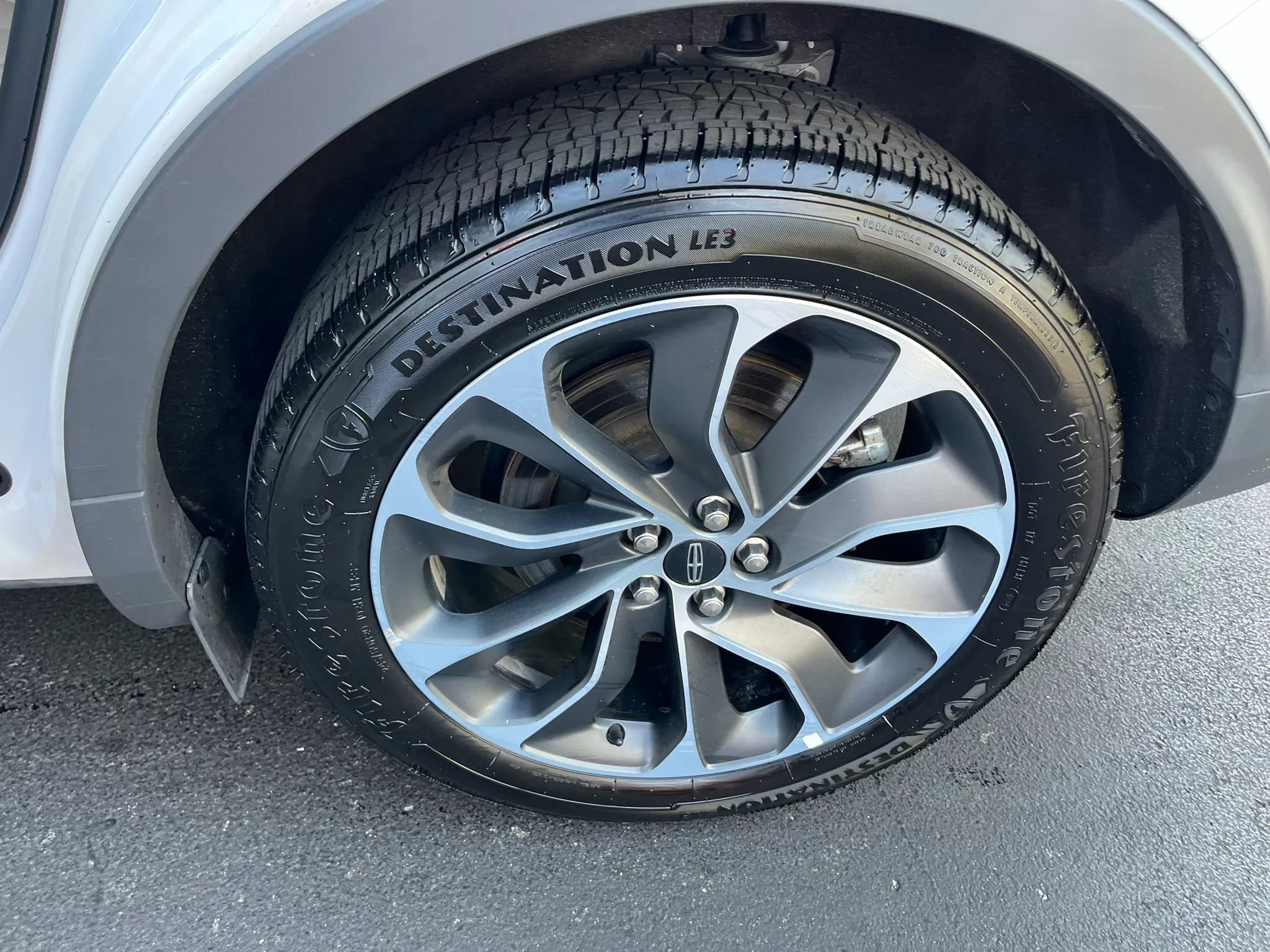 Used 2021 Lincoln Nautilus Reserve image 15