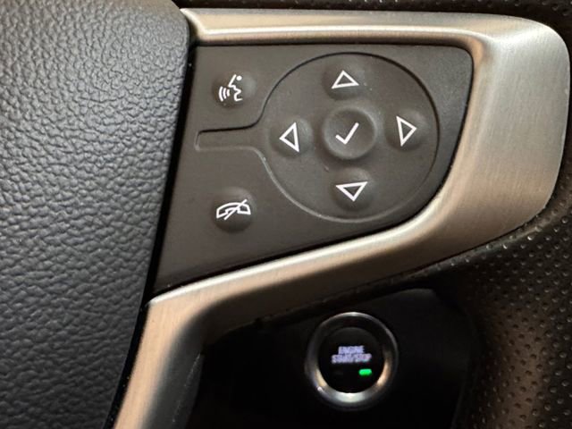 Used 2024 GMC Terrain SLE w/ Driver Convenience Package image 8