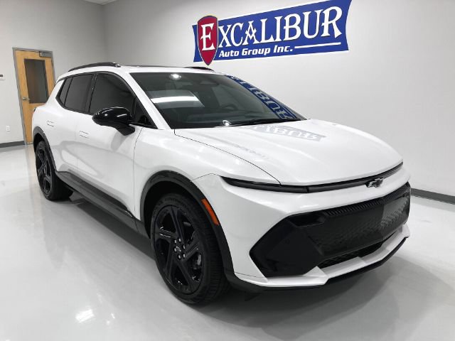 Used 2025 Chevrolet Equinox EV RS image 2