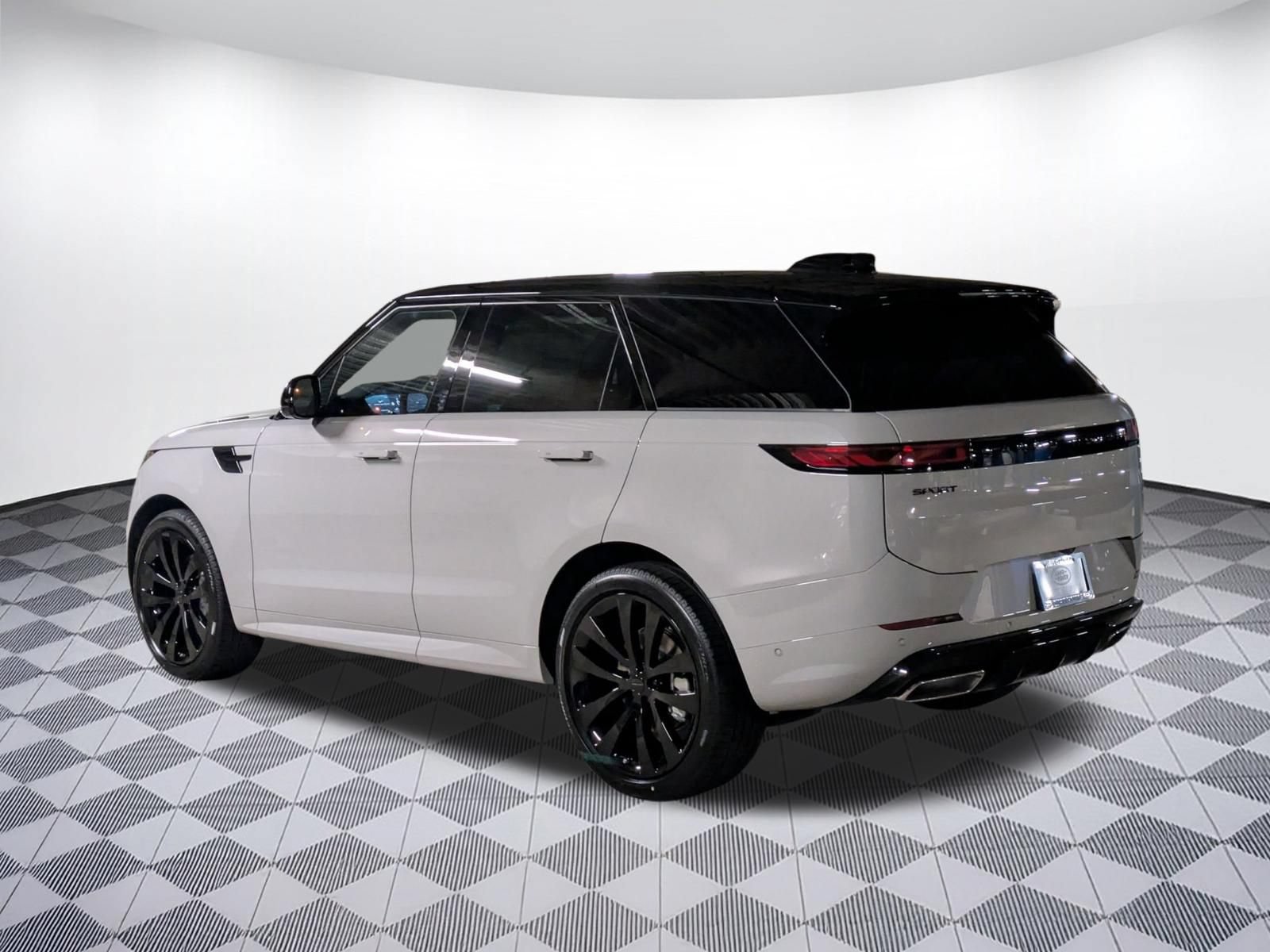 New 2026 Land Rover Range Rover Sport Dynamic SE AWD/4WD image 6
