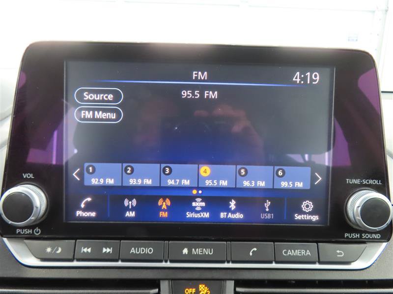 Used 2025 Nissan Altima 2.5 SV FWD image 20