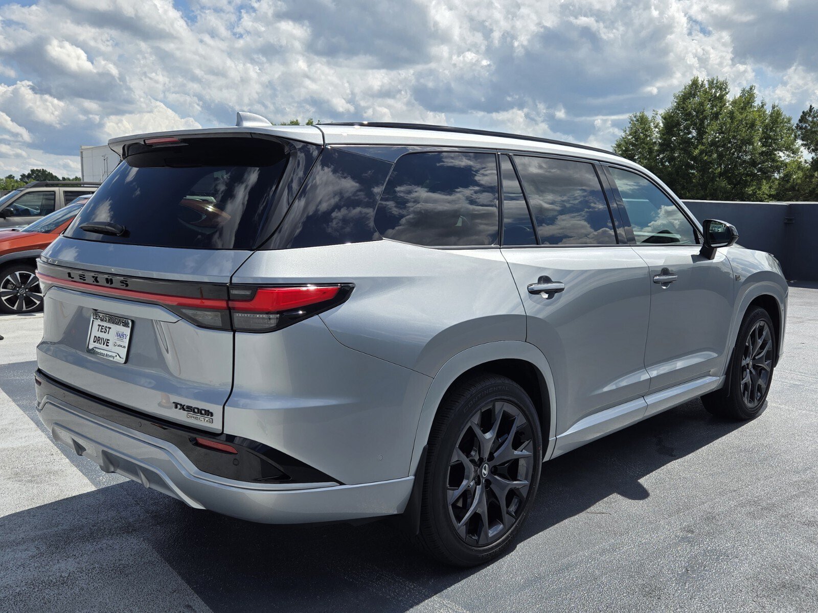 New 2026 Lexus TX 500h AWD image 5