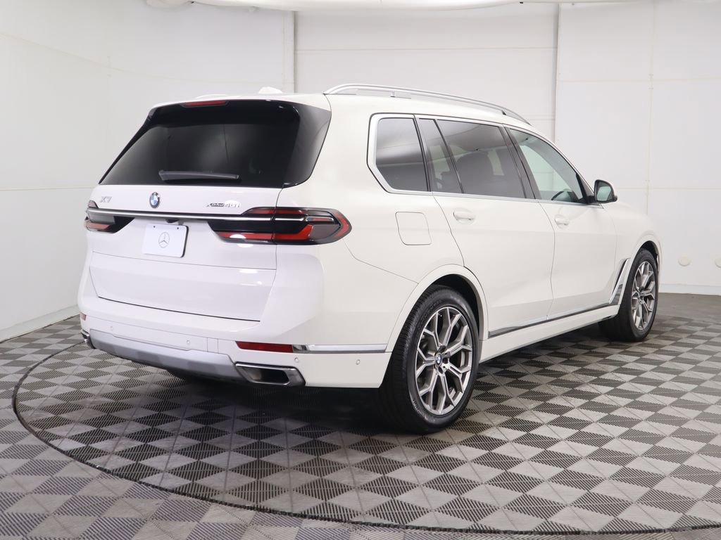 Used 2023 BMW X7 xDrive40i w/ Premium Package image 5