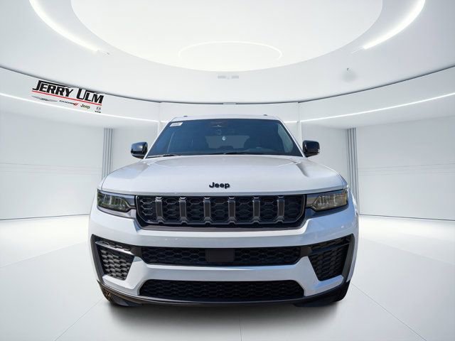 New 2026 Jeep Grand Cherokee Altitude RWD image 8