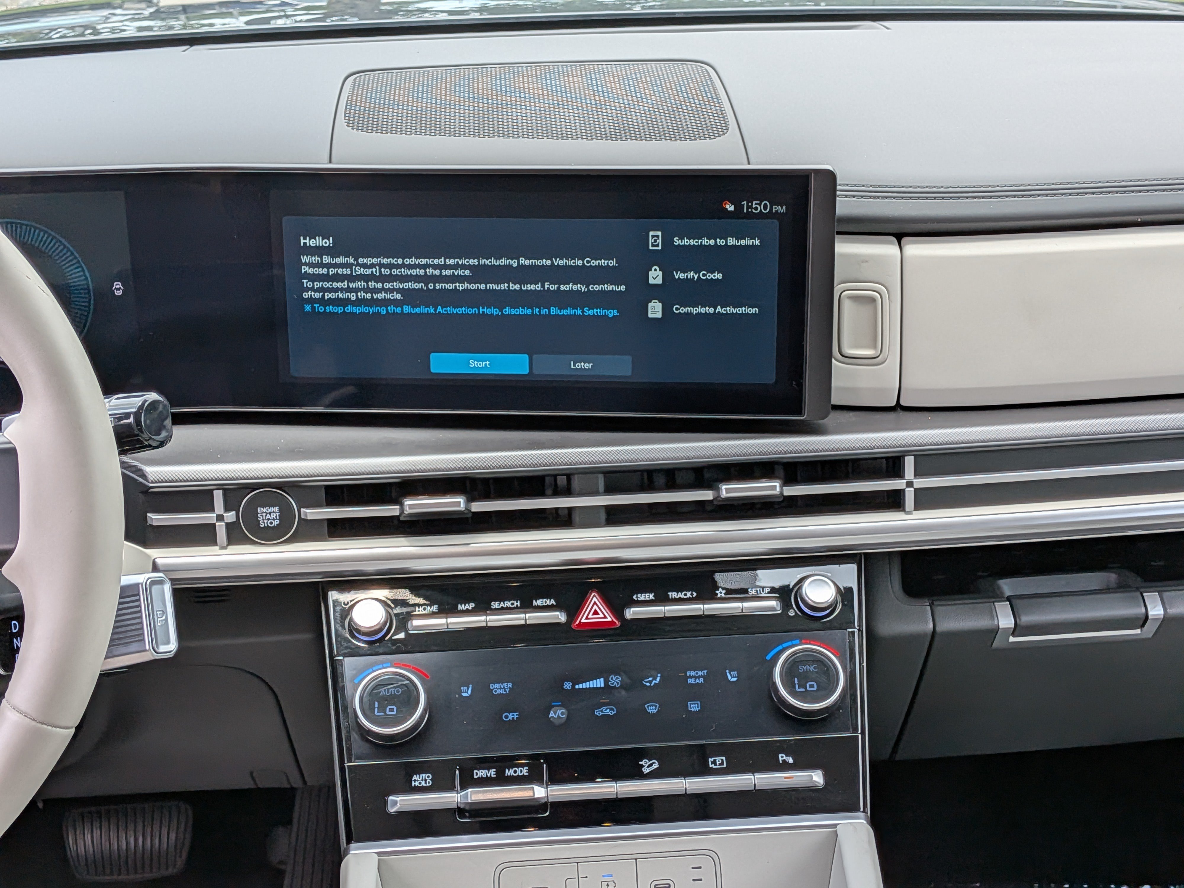 Used 2025 Hyundai Santa Fe SEL FWD image 20