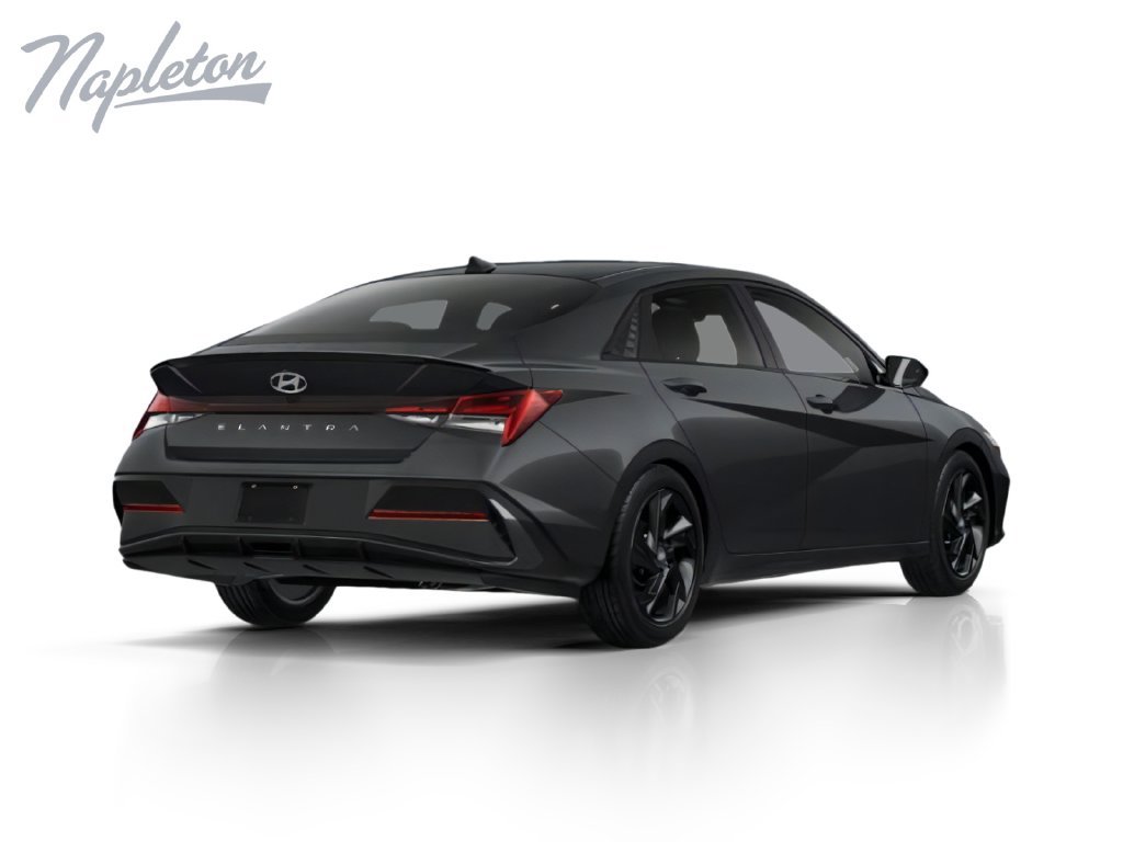 New 2026 Hyundai Elantra SEL Sport FWD image 3