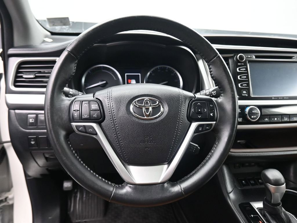 Used 2017 Toyota Highlander Limited w/ Protection Package #3 image 15