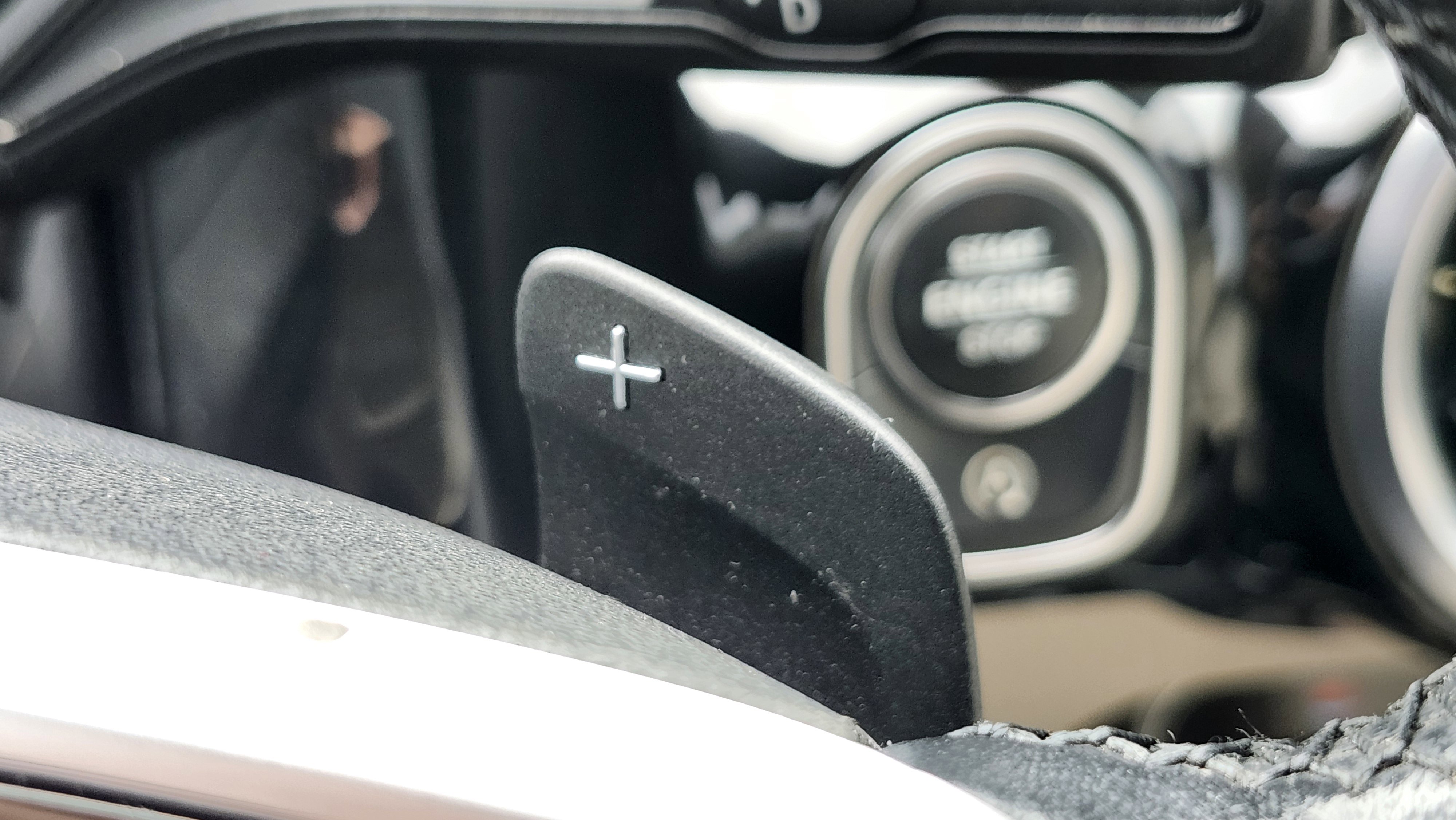 Used 2021 Mercedes-Benz GLA 250 4MATIC w/ Premium Package image 34