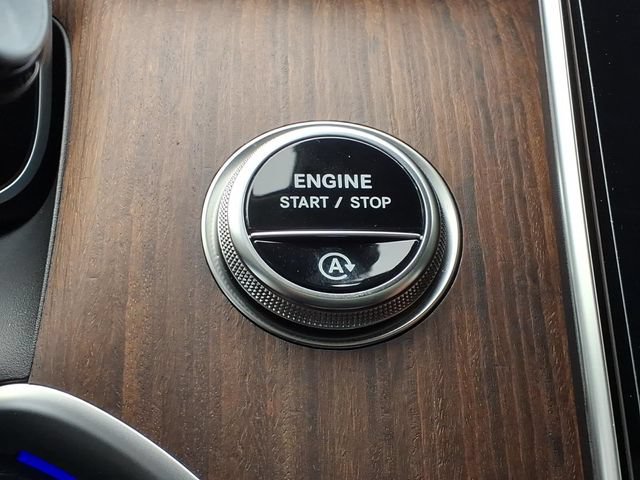 Certified 2025 Mercedes-Benz GLC 300 4MATIC image 25