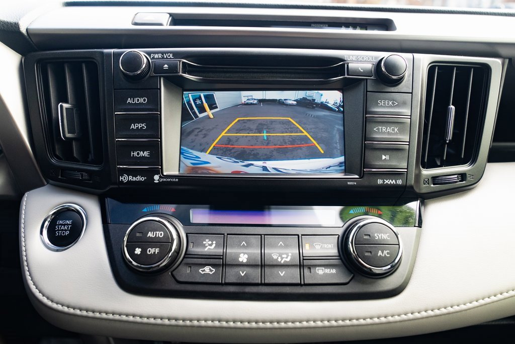 Used 2018 Toyota RAV4 XLE image 14