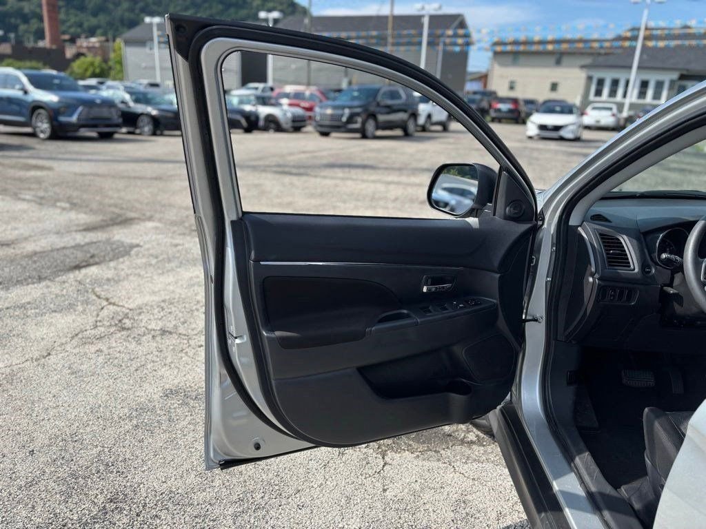 Used 2024 Mitsubishi Outlander Sport ES image 7