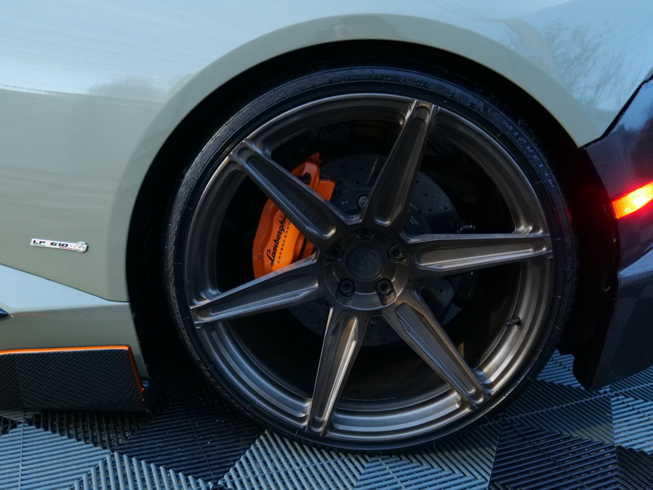 Used 2015 Lamborghini Huracan LP 610-4 image 86