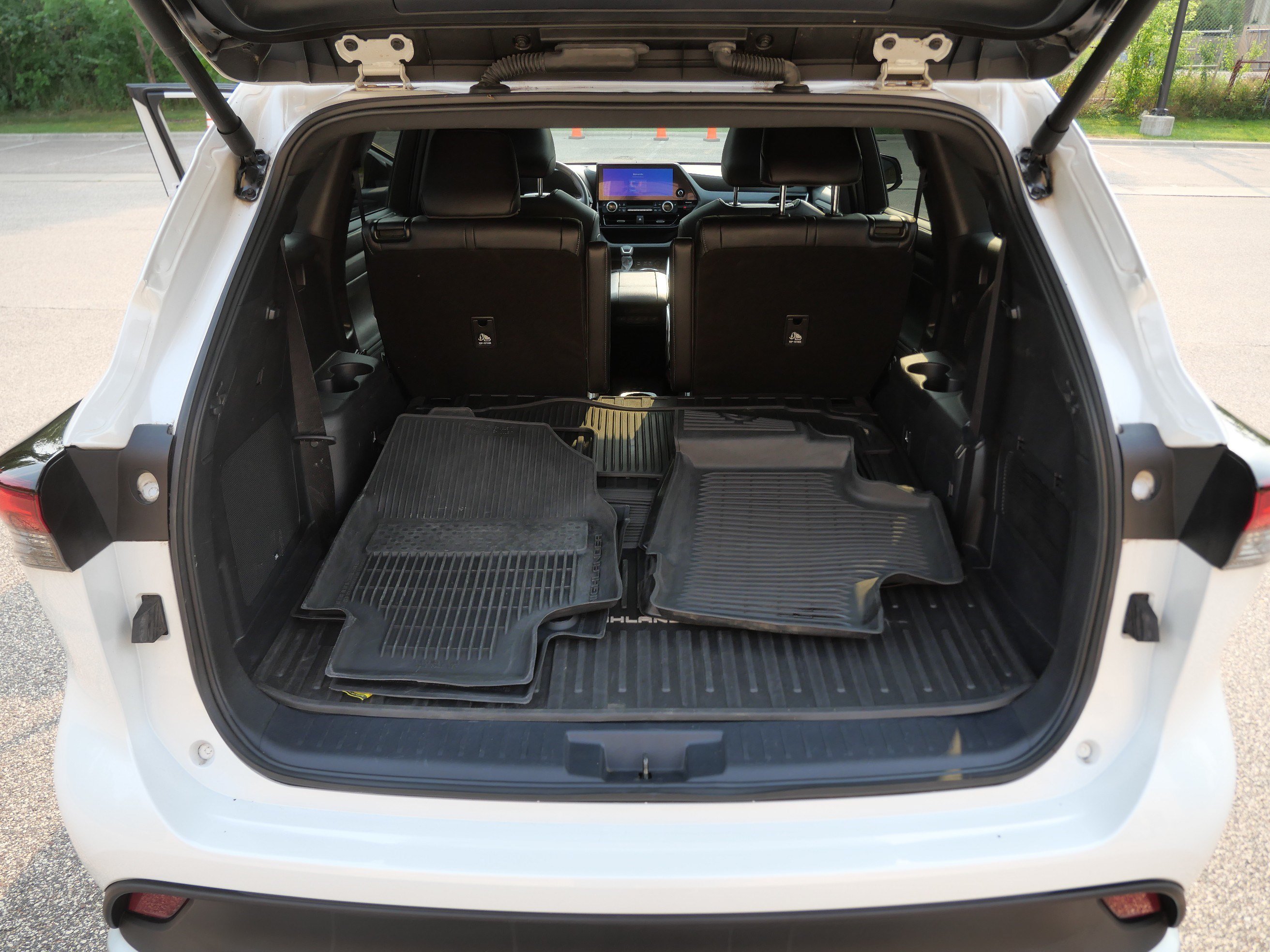 Certified 2024 Toyota Highlander XSE AWD/4WD image 18