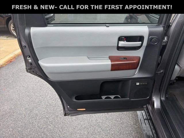 Used 2014 Toyota Sequoia Platinum image 33