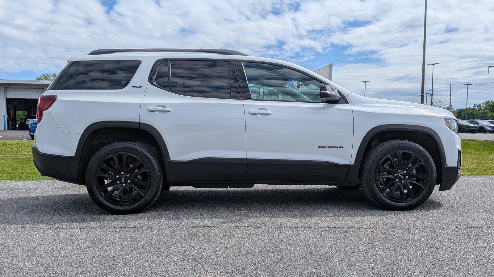 Used 2023 GMC Acadia SLT w/ Elevation Edition AWD/4WD image 5
