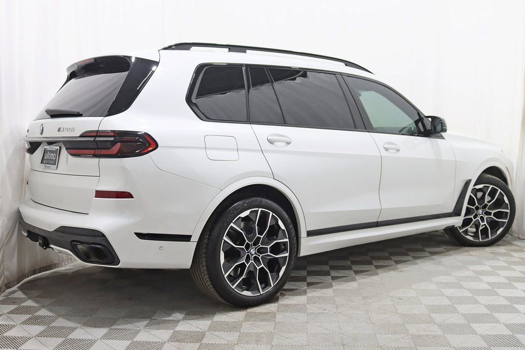 Used 2024 BMW X7 M60i w/ Executive Package image 8