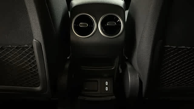 Certified 2026 Mercedes-Benz GLB 250 4MATIC image 31
