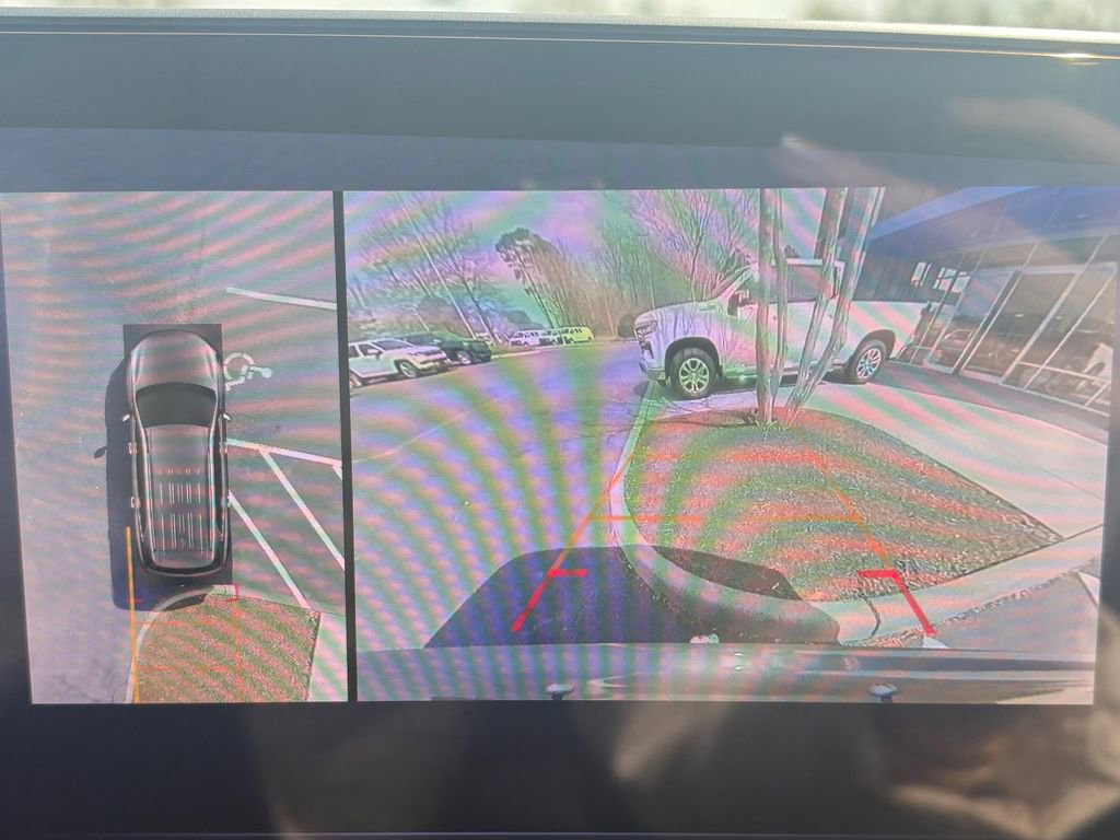 Used 2025 Buick Enclave Preferred image 6