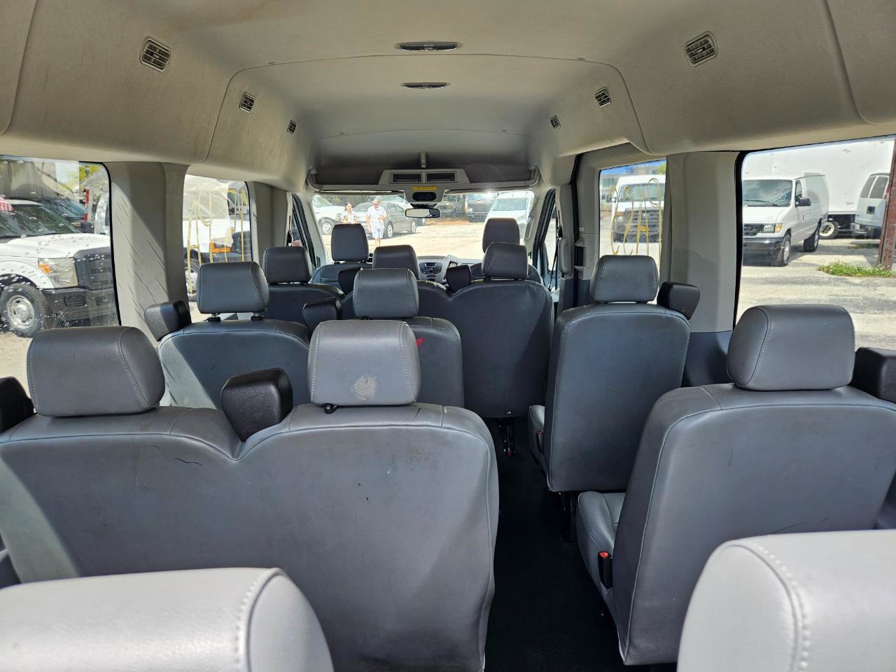 Used 2017 Ford Transit 350 XL RWD image 32