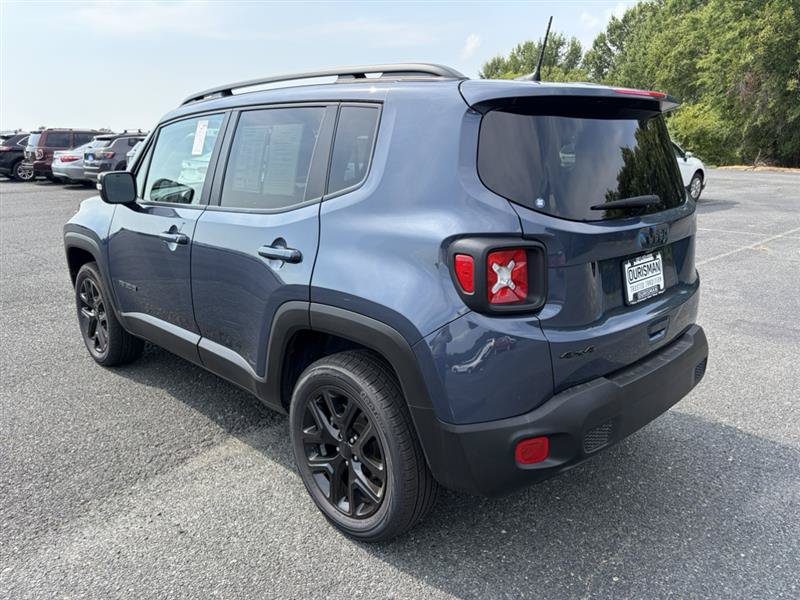 Used 2023 Jeep Renegade Altitude w/ Sun/Sound Group AWD/4WD image 7