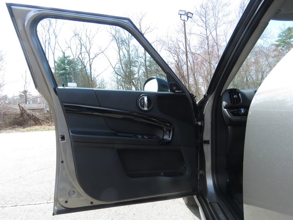 Used 2019 MINI Cooper Countryman S w/ Premium Package image 9