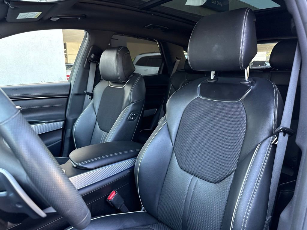 Used 2023 Genesis GV70 2.5T Sport Prestige w/ Sport Prestige Package image 13