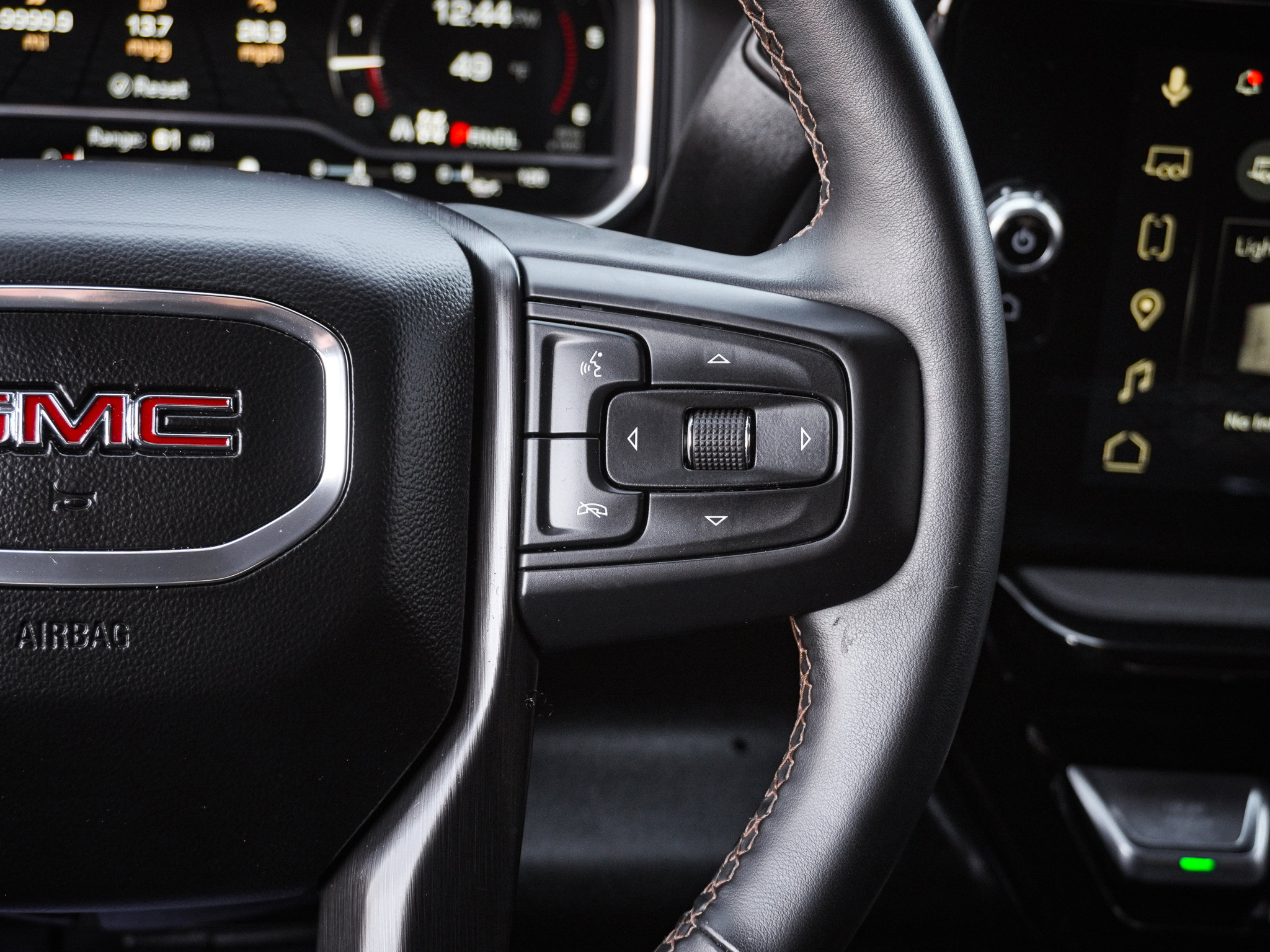 Used 2024 GMC Sierra 2500 AT4 image 20