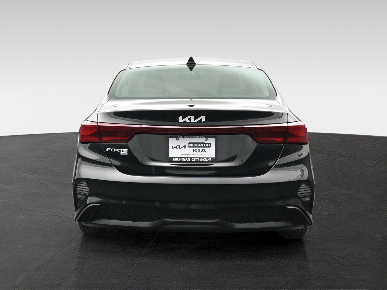 Used 2024 Kia Forte LX FWD image 3