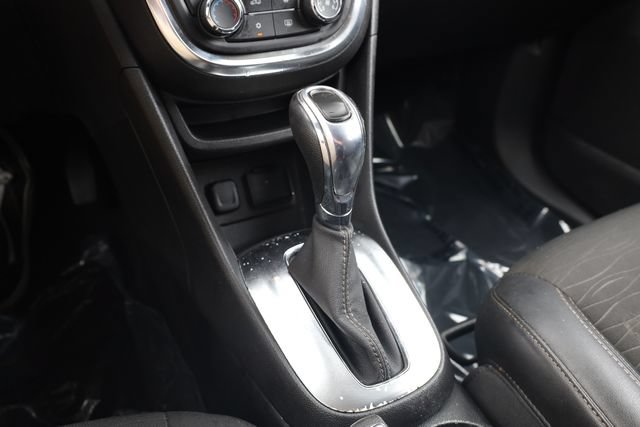 Used 2015 Buick Encore FWD image 24