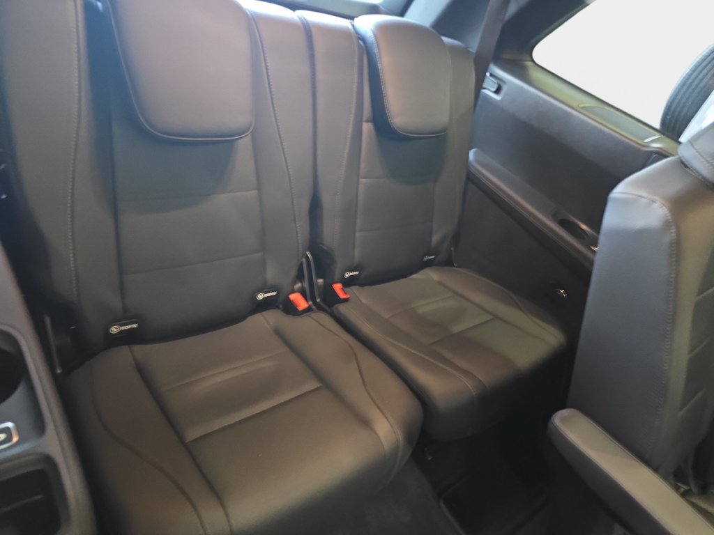 Used 2025 Mercedes-Benz GLS 450 4MATIC image 16