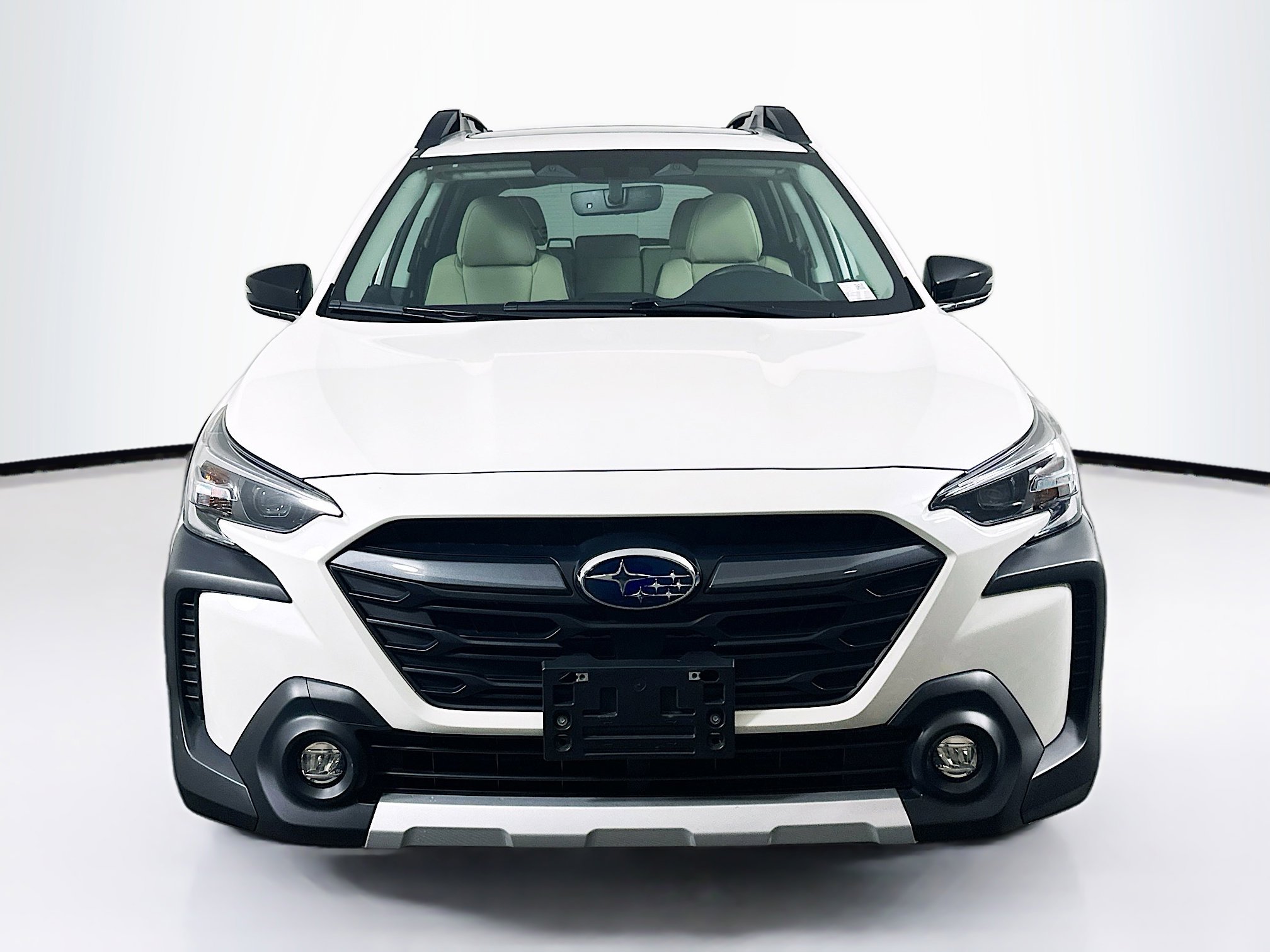Used 2023 Subaru Outback Limited XT image 2