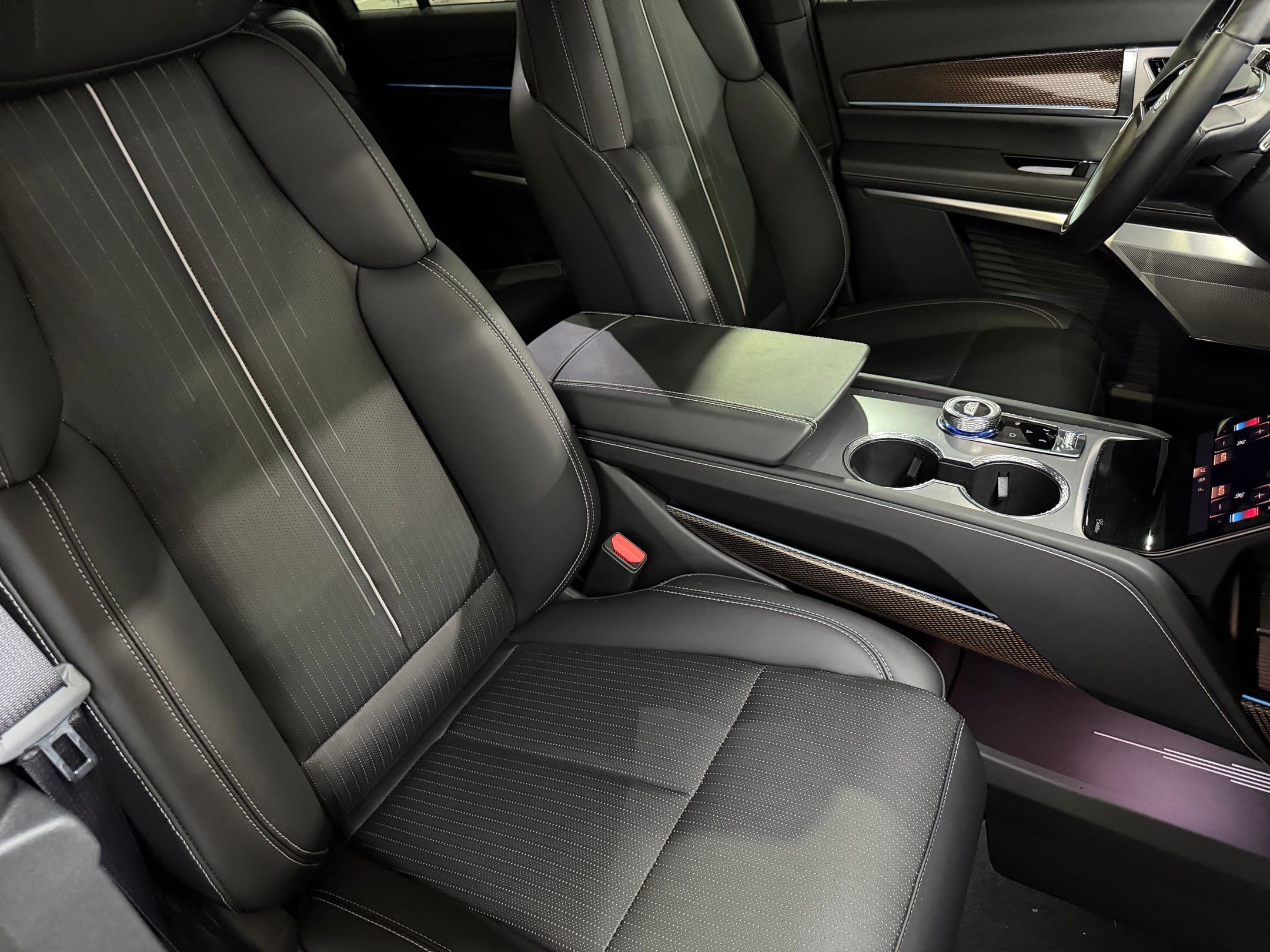 New 2026 Cadillac Vistiq Sport image 55