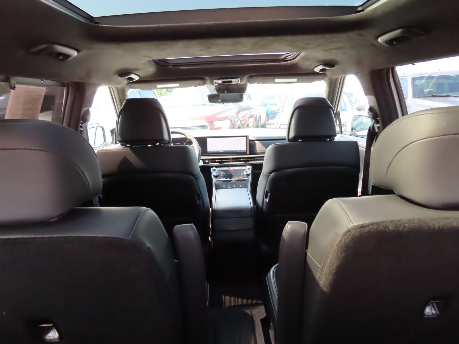 Used 2024 Hyundai Santa Fe Calligraphy AWD/4WD image 40
