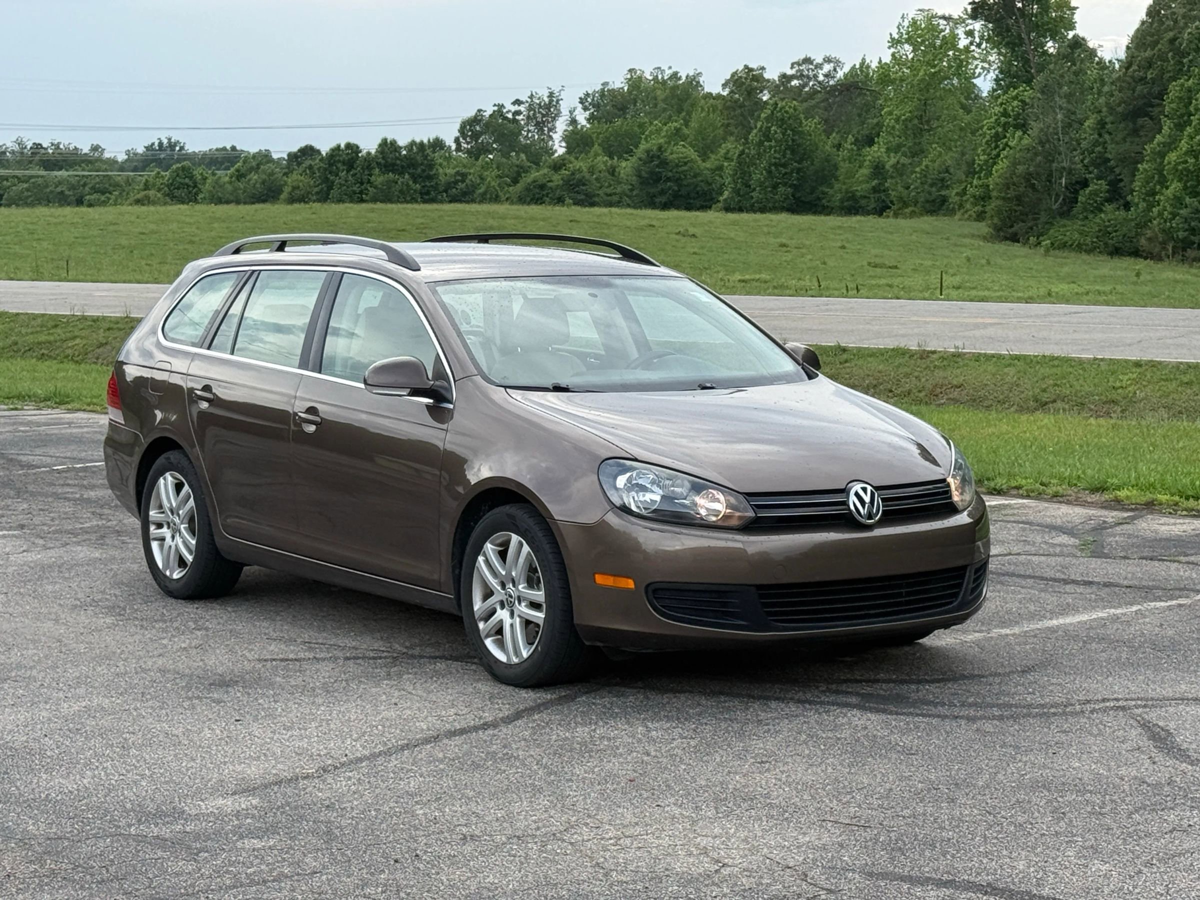 Used 2014 Volkswagen Jetta TDI FWD image 1