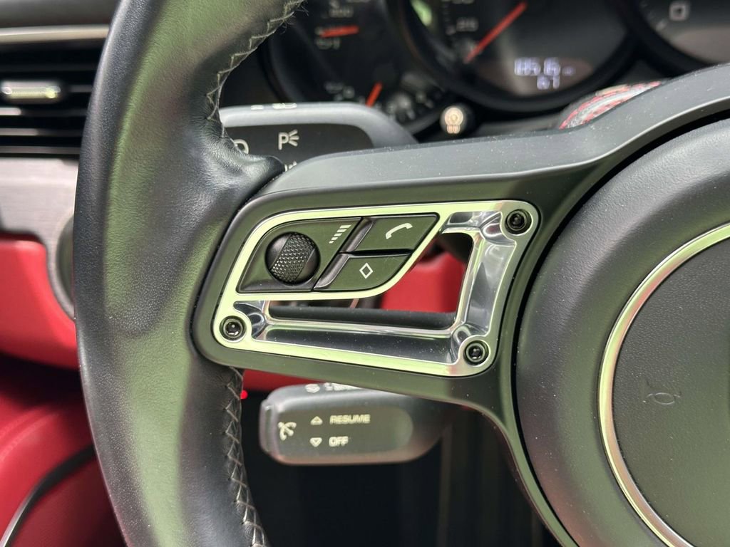 Certified 2018 Porsche 911 AWD/4WD image 19