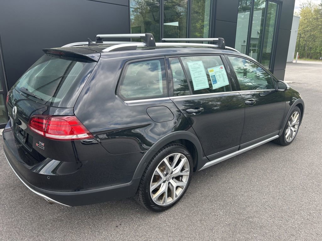 Used 2018 Volkswagen Golf Alltrack AWD/4WD image 5