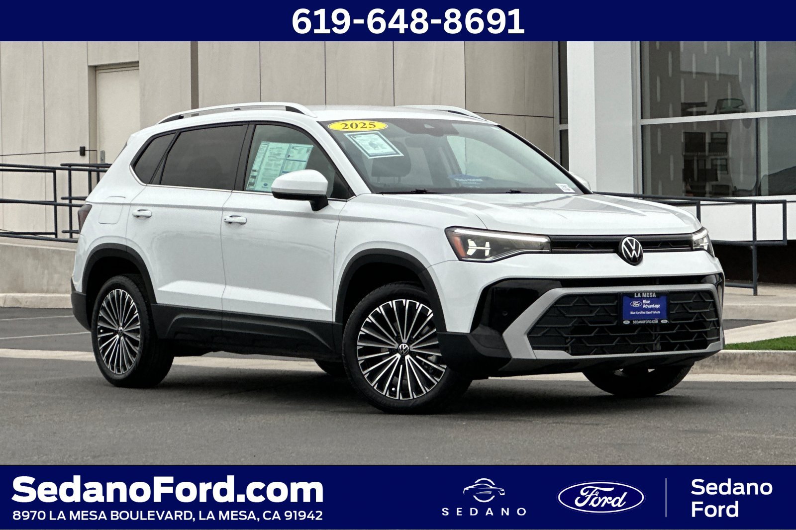 Used 2025 Volkswagen Taos SE FWD image 1