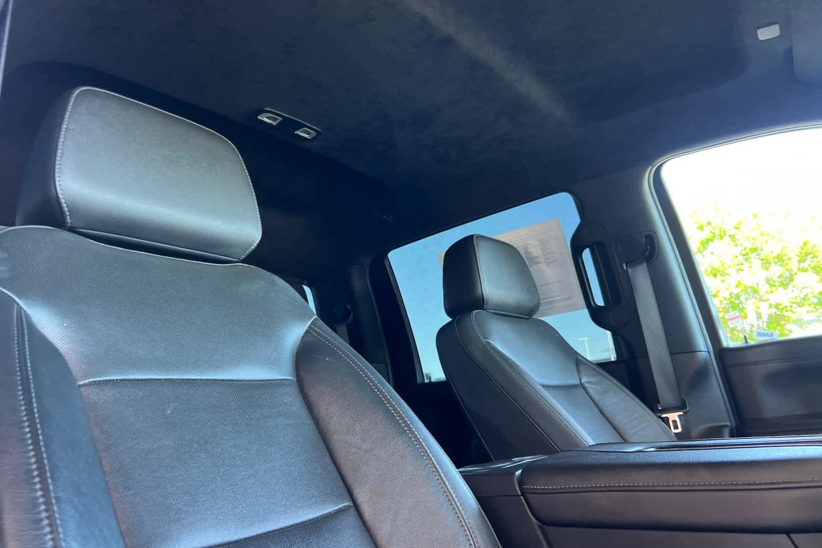 Used 2020 Chevrolet Silverado 2500 LTZ w/ LTZ Plus Package RWD image 17